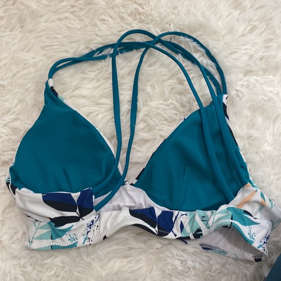 Bikini ! - Picture 6 of 6